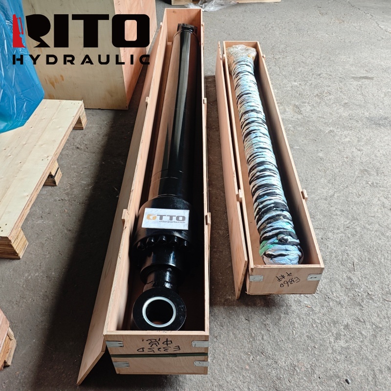 325D  Arm Cylinder
